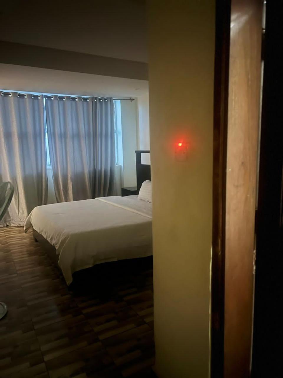 Royal Hotel Apartments Kampala Habitación foto